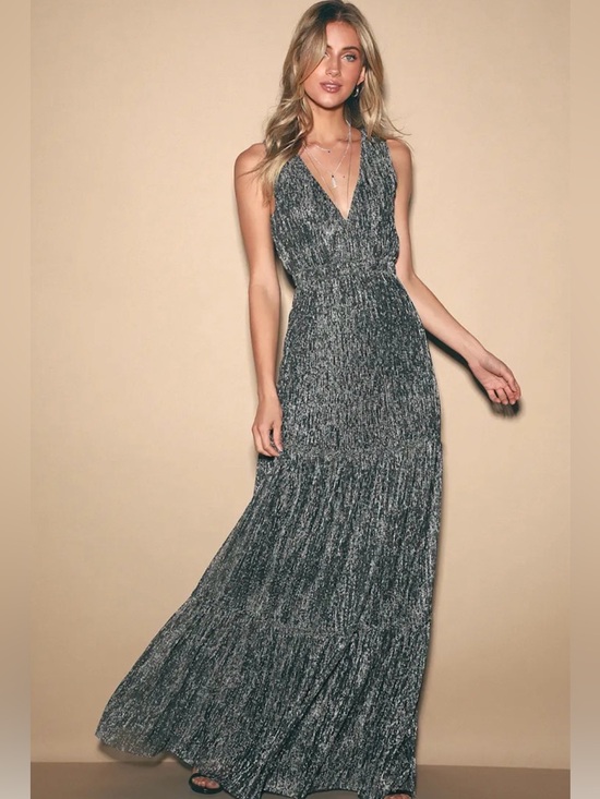 Lulus Dresses & Skirts - Lulus Metallic Maxi Dress Silver Tiered Plissé VNeck M Screen Worn The Boys